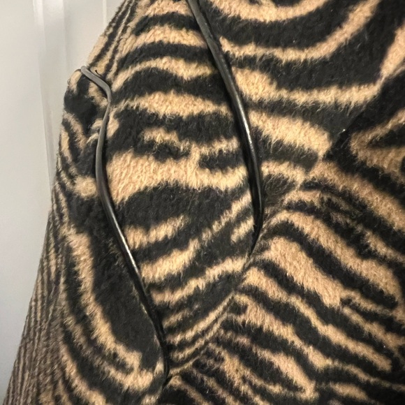 Straight to Hell Men's Zebra Print Bomber Jacket - Picture 13 of 14